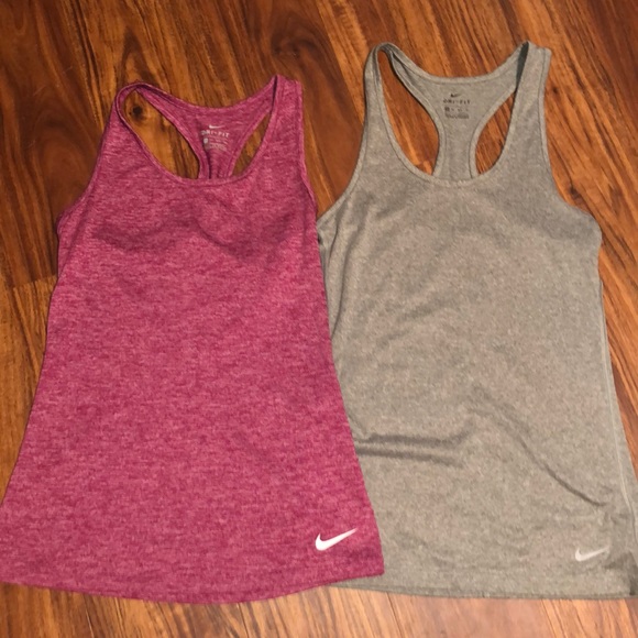 Set of Dri-fit Nike tank tops - Picture 3 of 4